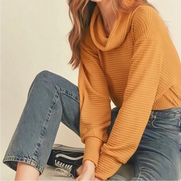 Free People Juicy Cowl Neck Oversized Waffle Sweater In Canyon Moon. NWT! Sz S - Picture 2 of 8